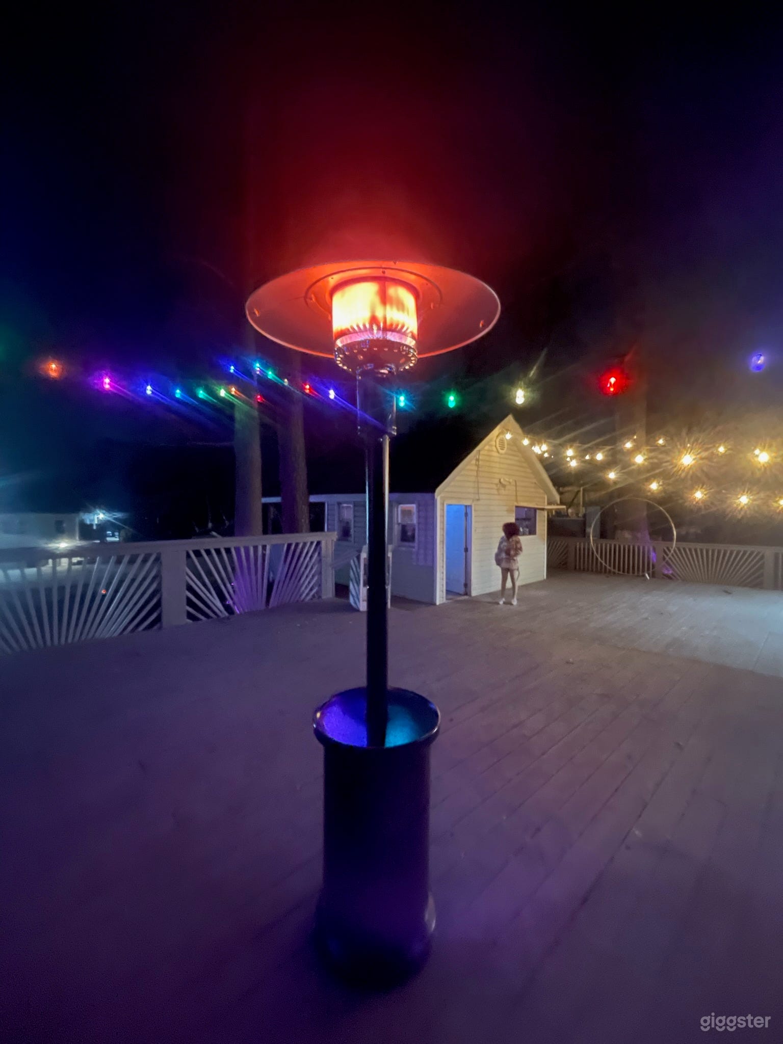 Yaad Vibes Studio Bar & Grill Photo 3