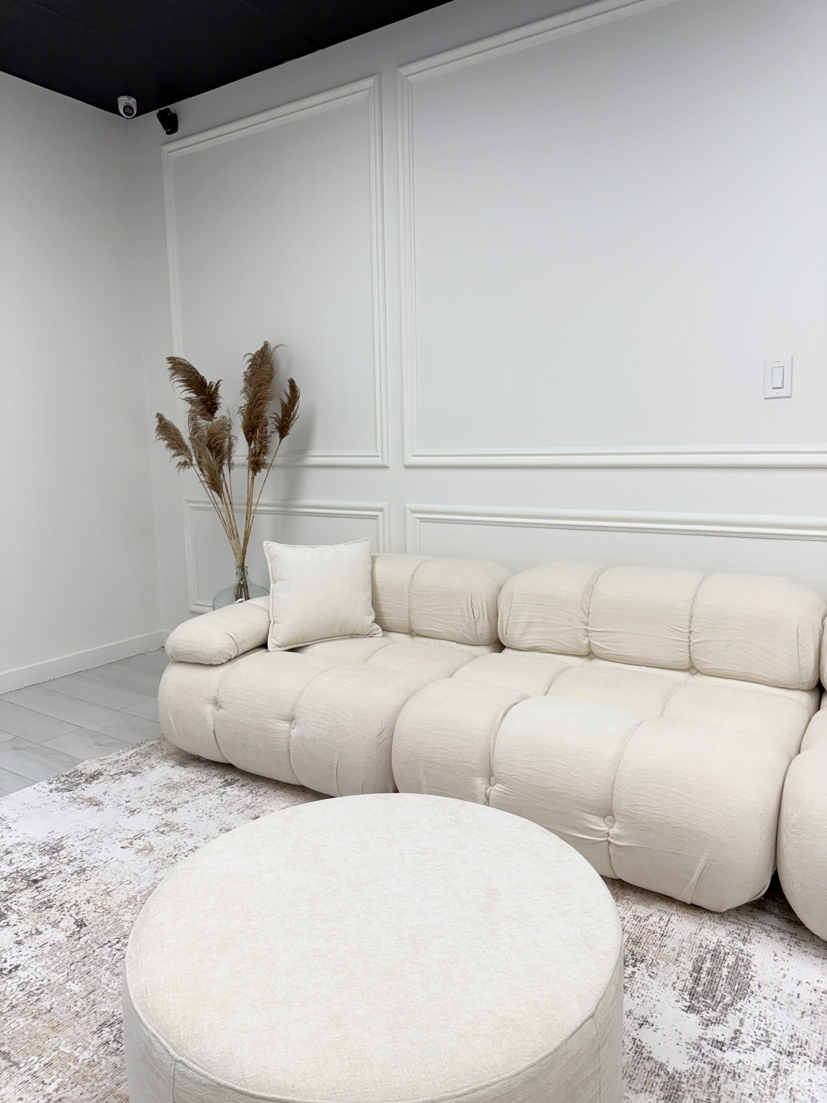Bright Modern Creative Studio in Mississauga (GTA Photo 4