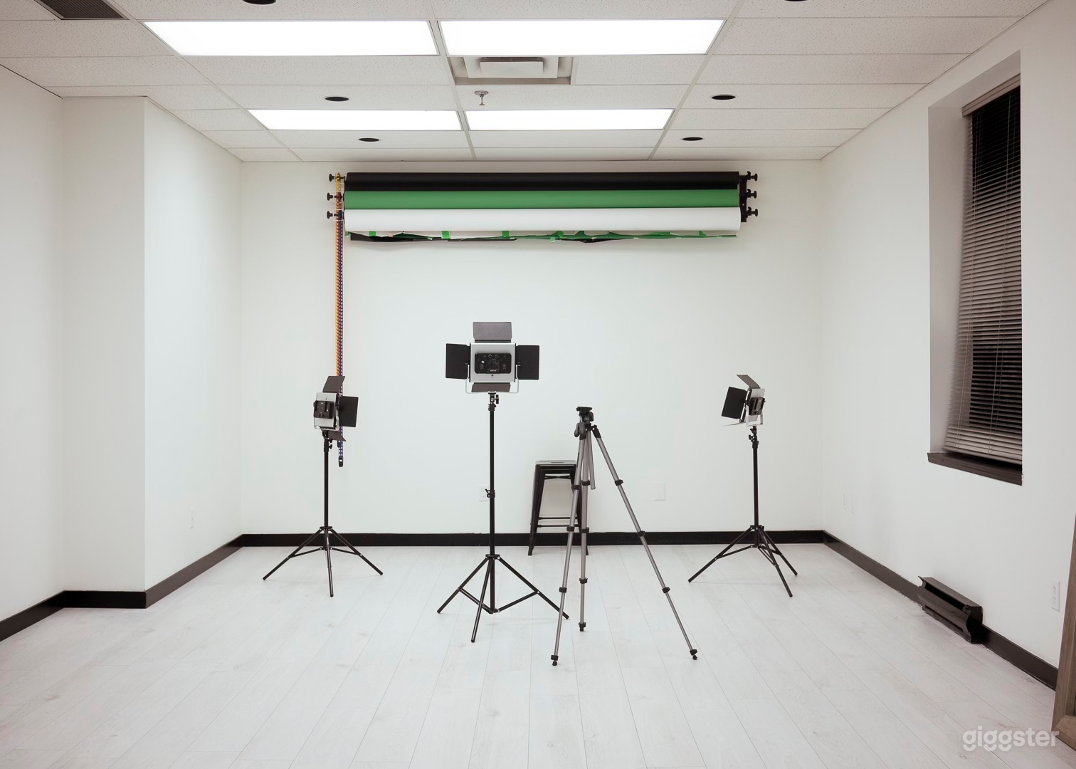 Event Space in Mississauga Photo 2