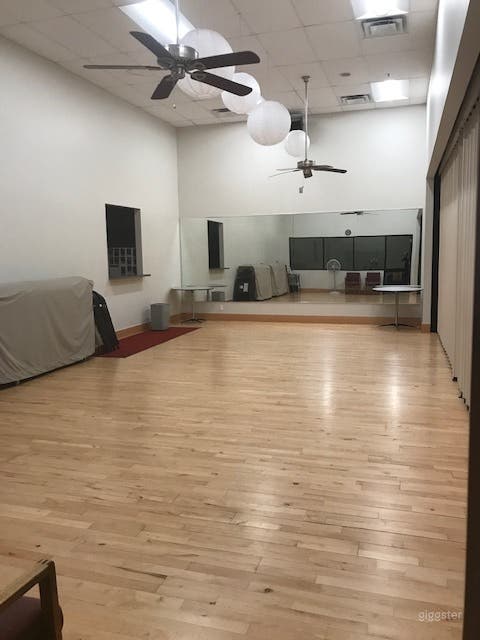  Ballroom Studio C 