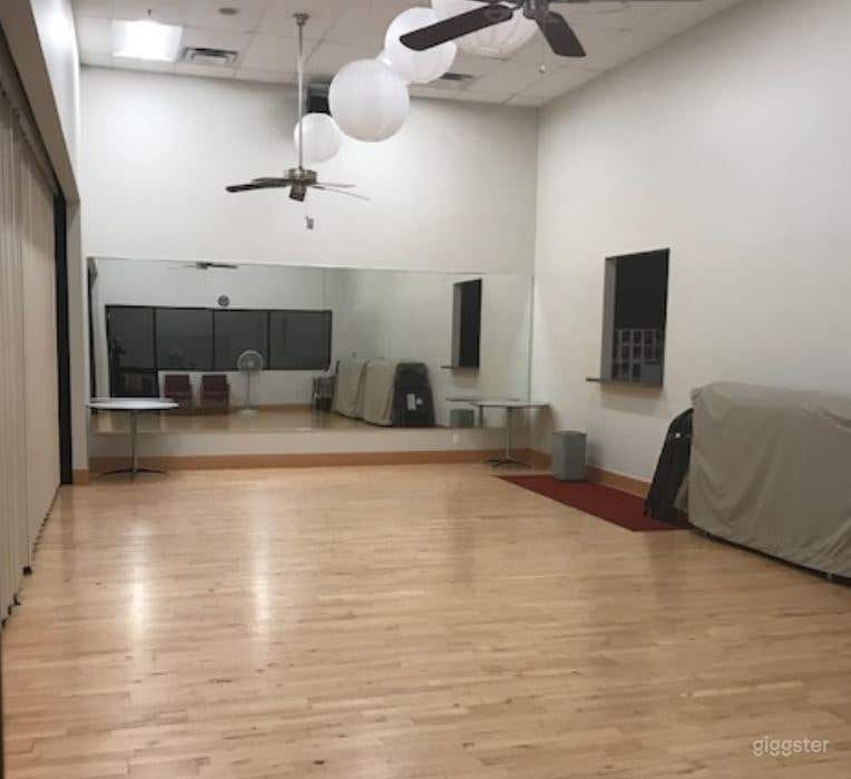  Ballroom Studio C 