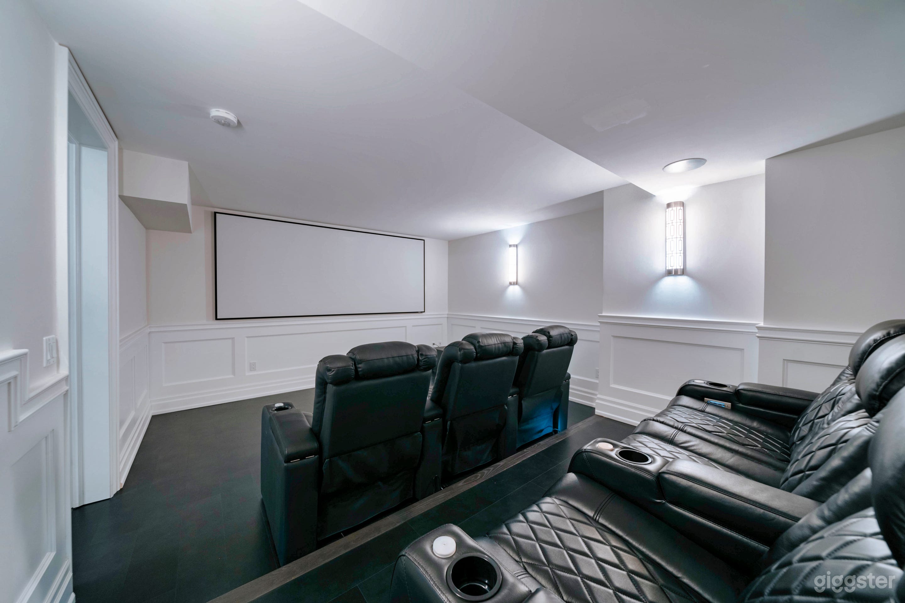 The Ultimate Filming Destination in South Oakville Photo 3