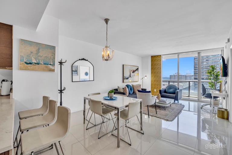  Oceanfront Luxury Penthouse with Endless Views 