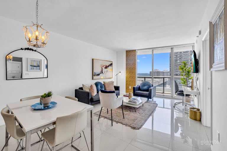 Oceanfront Luxury Penthouse with Endless Views 
