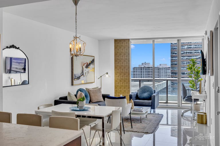  Oceanfront Luxury Penthouse with Endless Views 