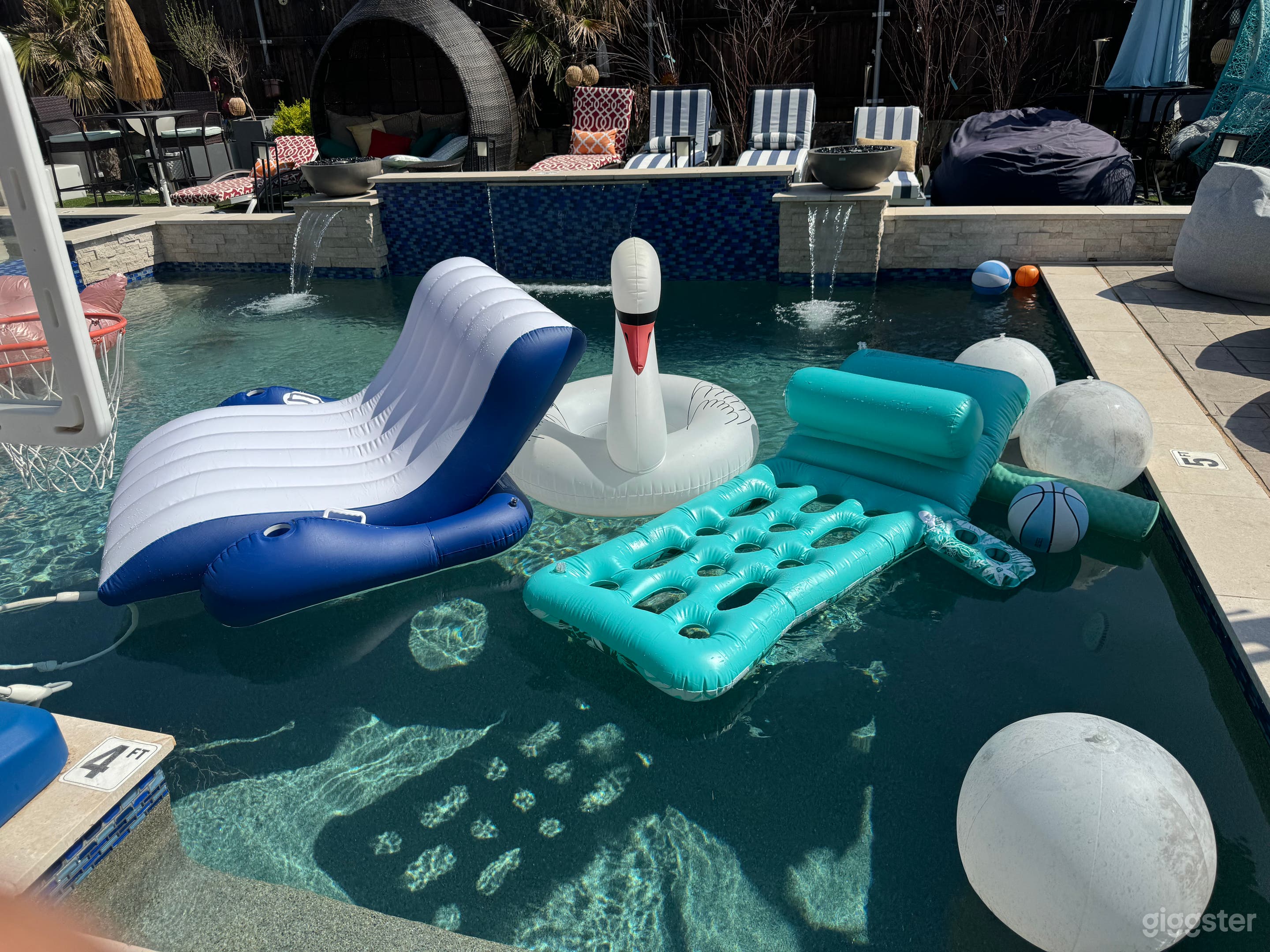 Luxurious Oasis: Perfect for Movie, Photo, Pool P Photo 1