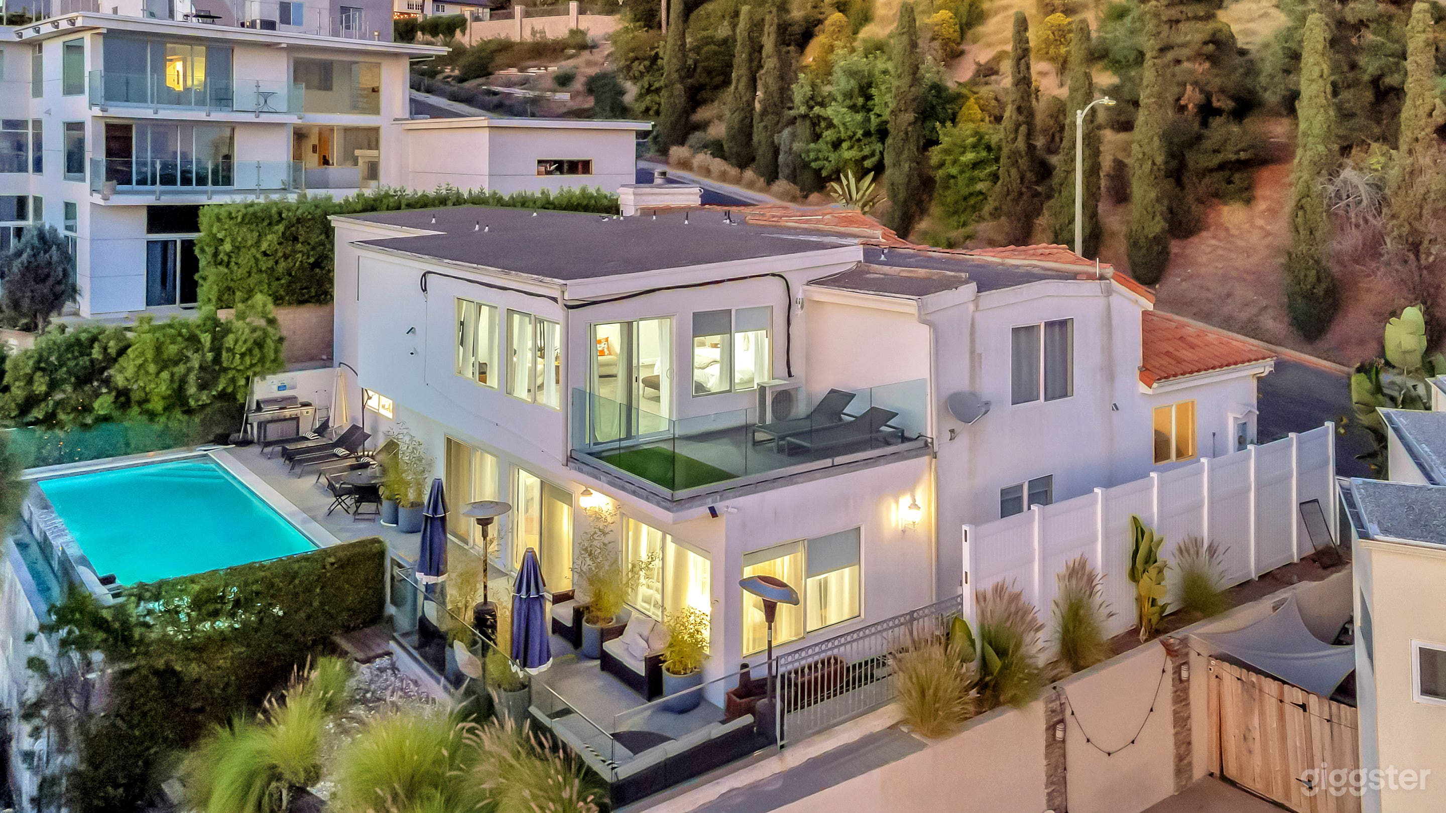 Luxury Mount Olympus Mansion w/ Breathtaking Views Photo 1