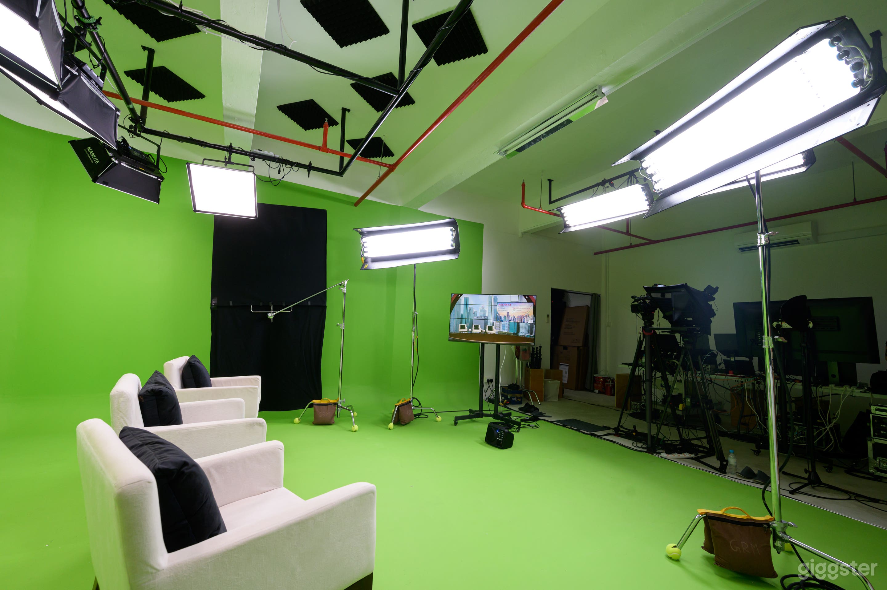Cyclorama Studio - Photo | Video | Livestream Photo 4