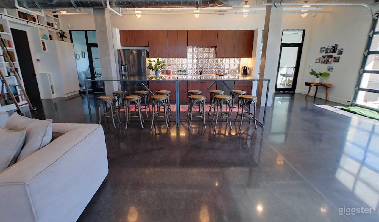 Modern Downstairs Venue for Events in Augusta Photo 4