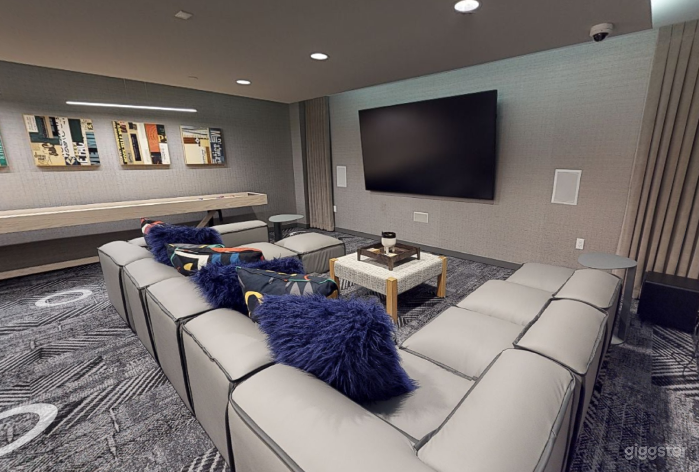 Cozy Media Room in Redmond Photo 3
