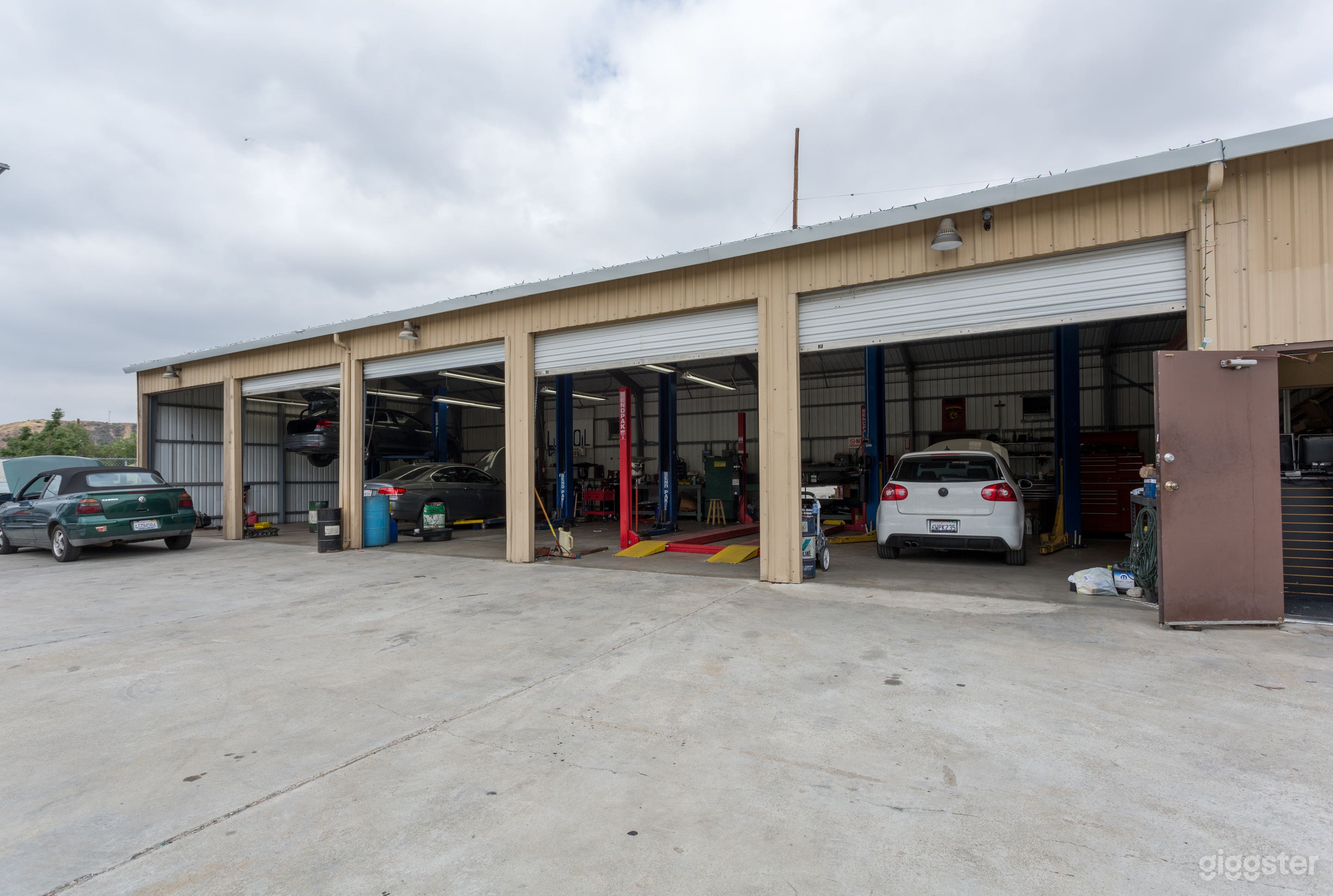 Building is painted red as in the main picture