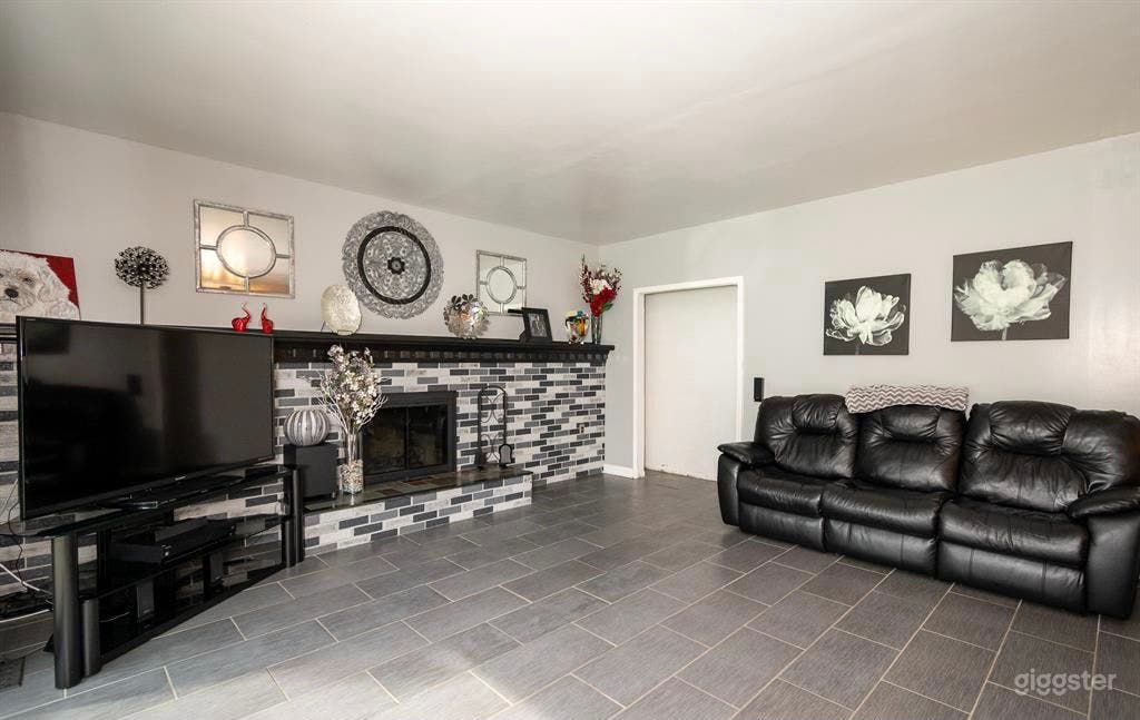 Home in Farmington Hills Photo 4