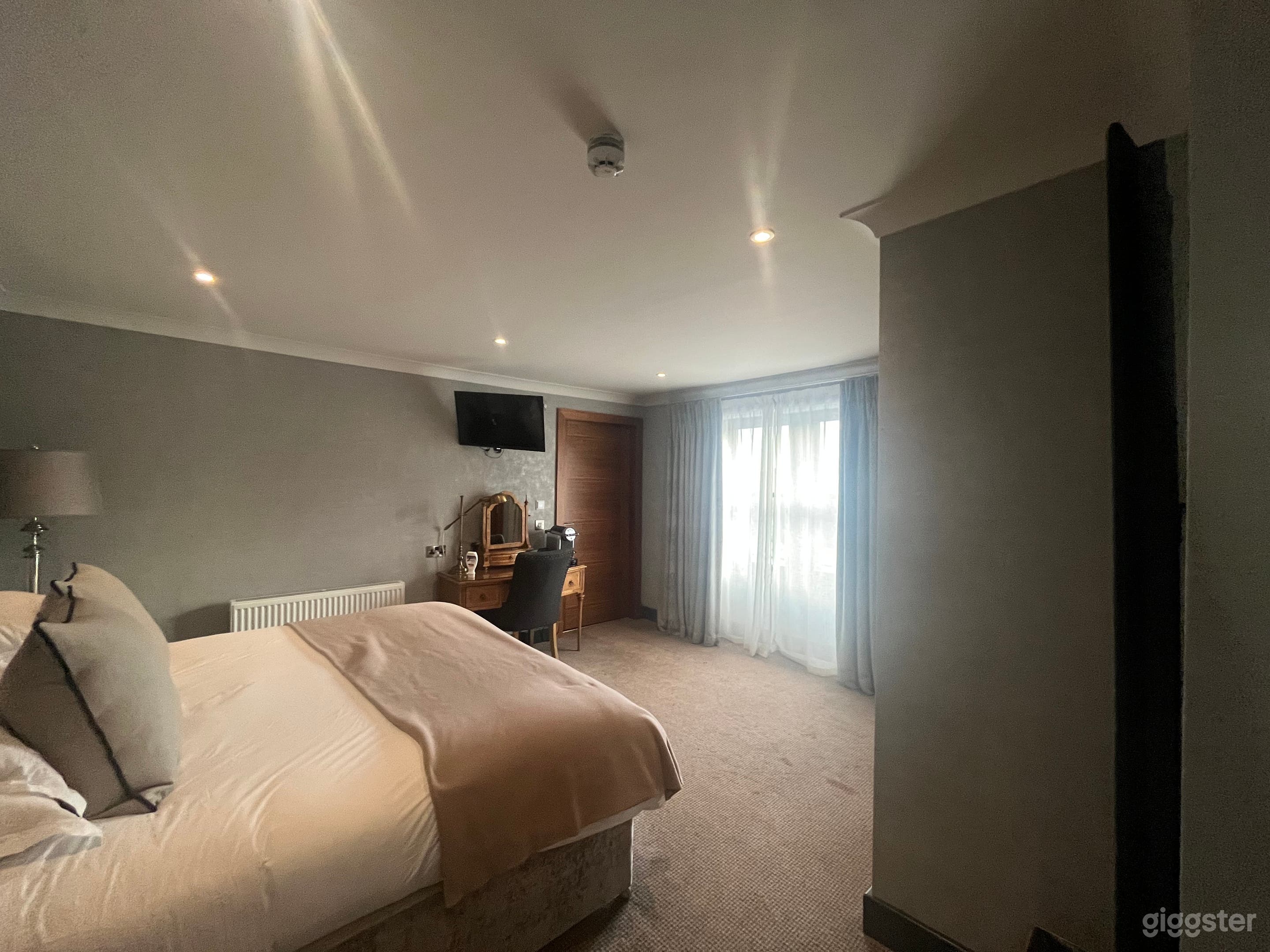 New Course Deluxe Suite Photo 3