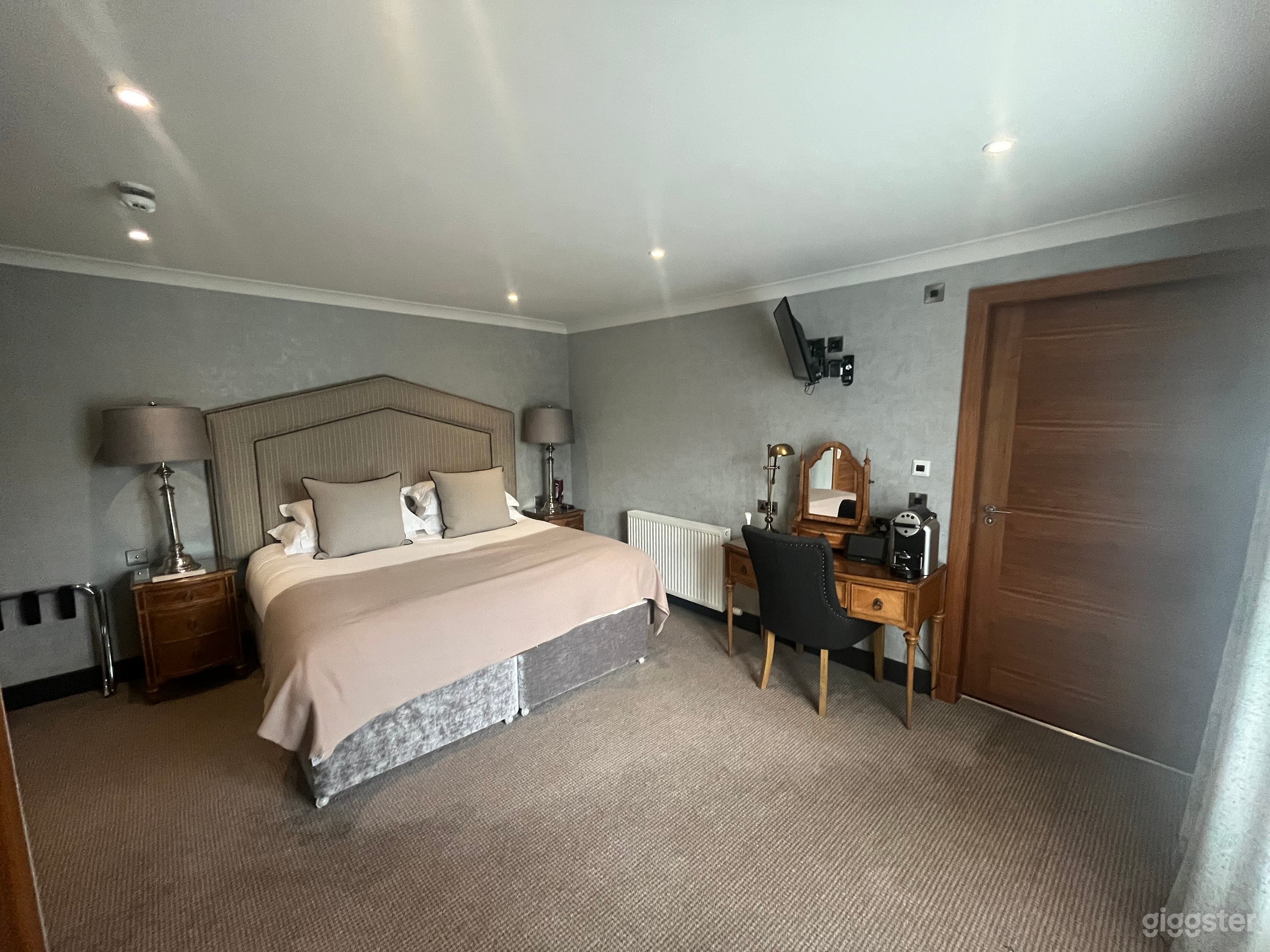 New Course Deluxe Suite Photo 1