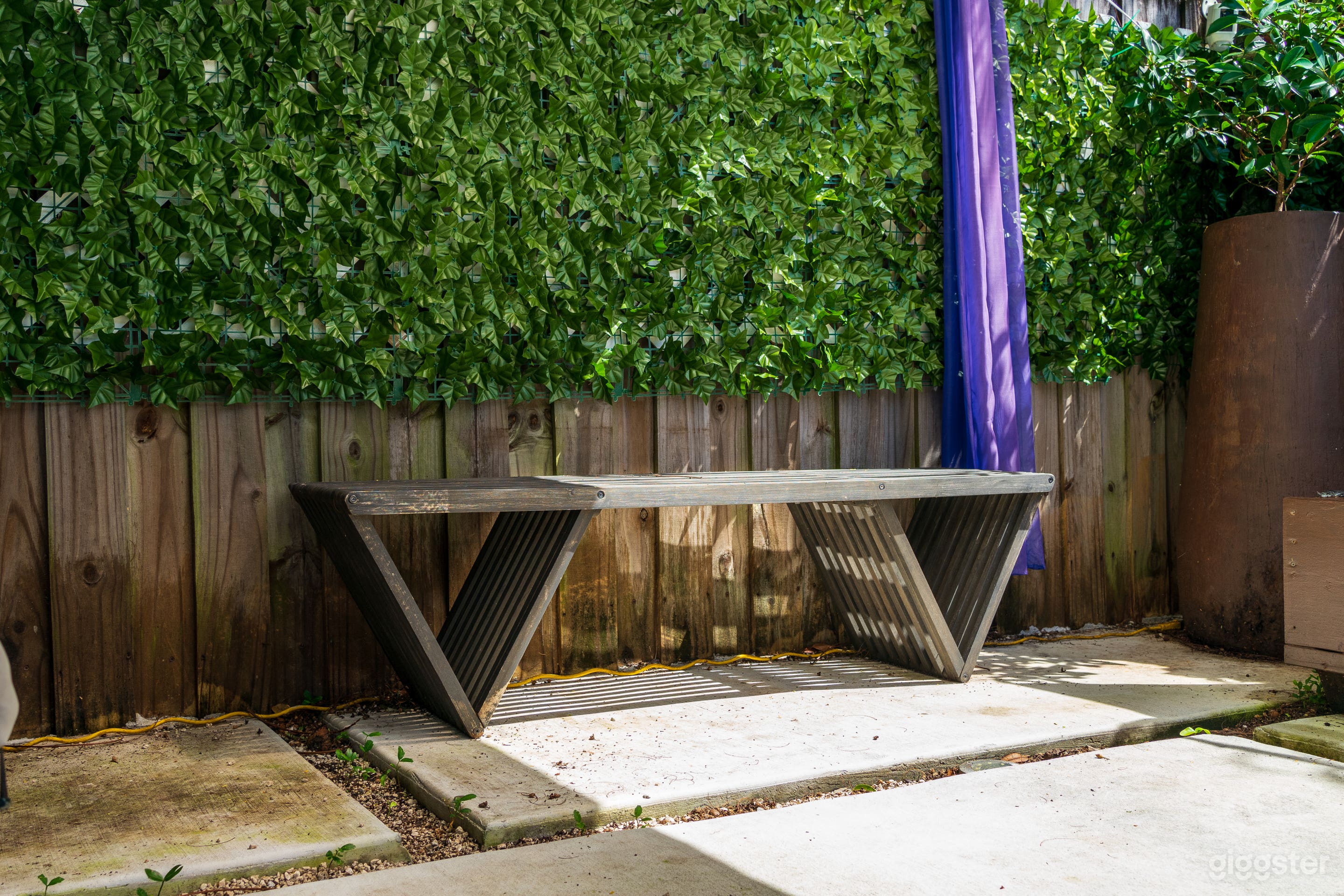 Versatile Poolside Oasis w/ Luxe Lounge &amp; Projector Photo 4