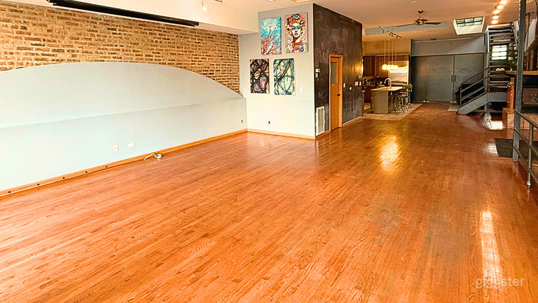  The Art of Loft – Spacious Loft for Shoots, Yoga & Gathering 