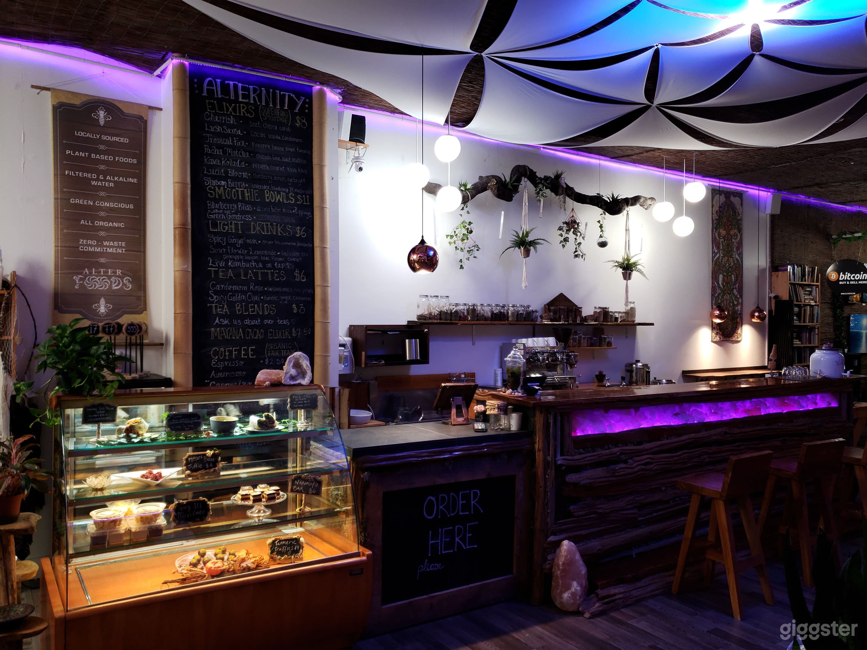 Elixir Bar &amp; Lounge ~ Visionary Venue Photo 3