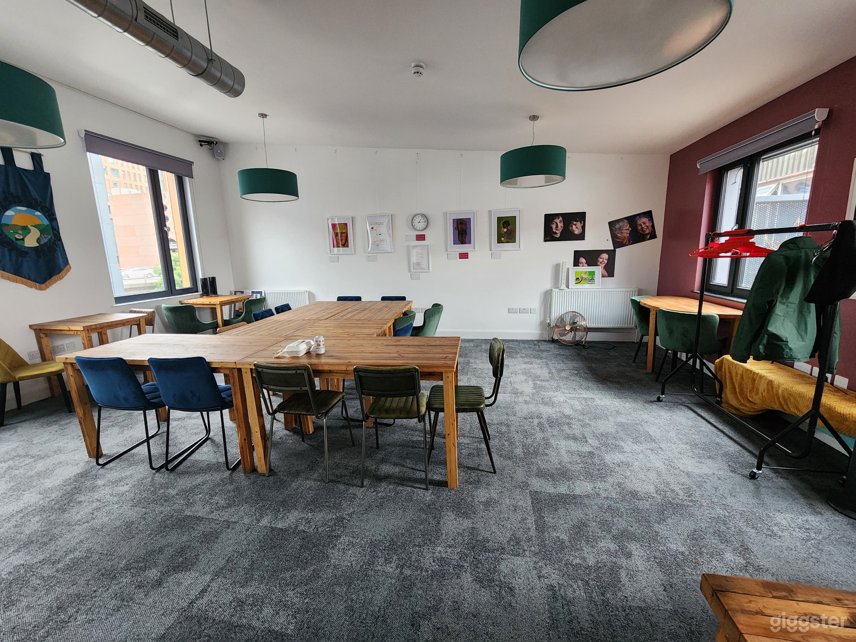 Creative Hub with Lounge and Meeting Rooms Photo 4