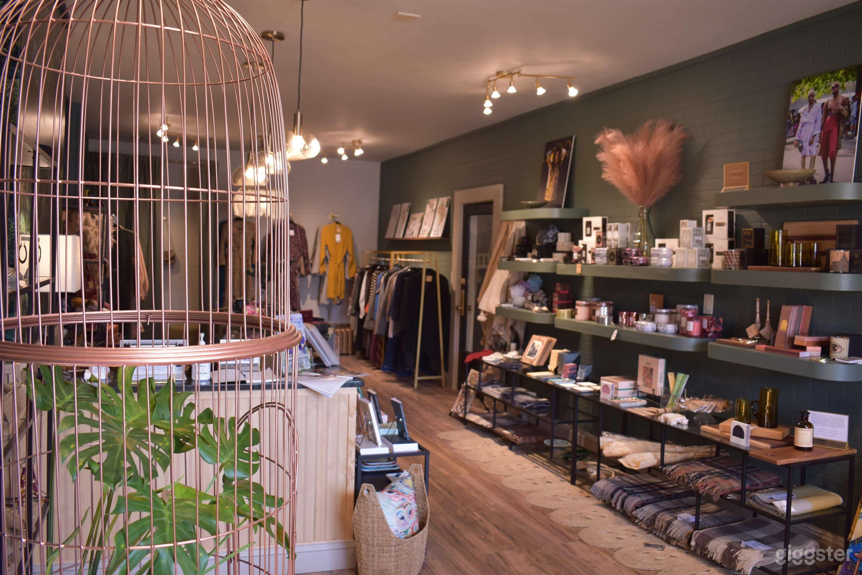 Lush & Luxe Boutique Retreat: Intimate, Well-Appointed Haven Photo 4