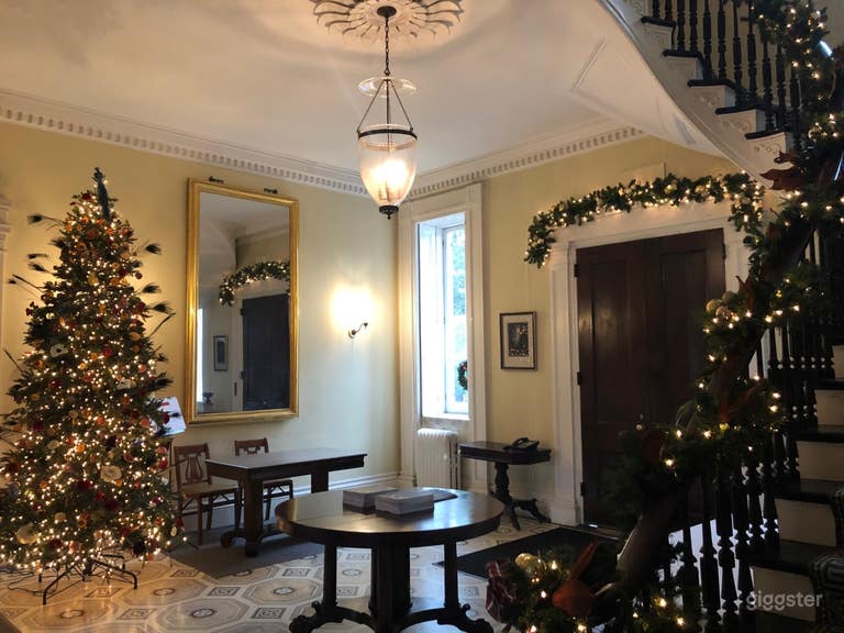  Entry Hall 