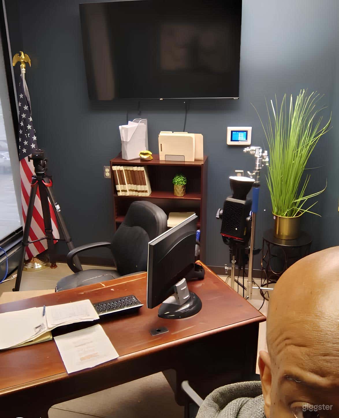 Conference Room/Pop Up Shop Photo 3