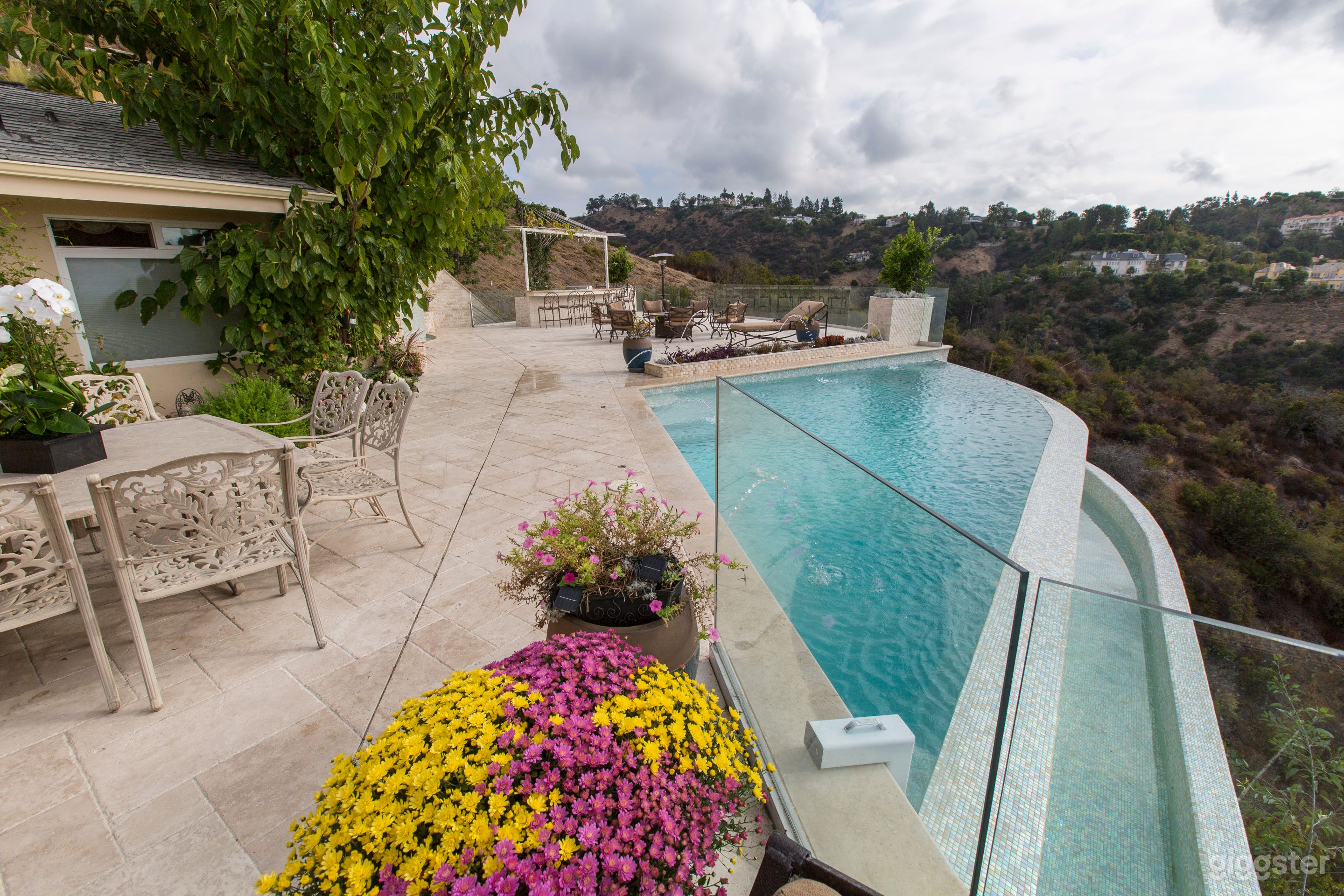 BelAir Infinity Pool &amp; Spa Overlooking the Ocean Photo 2