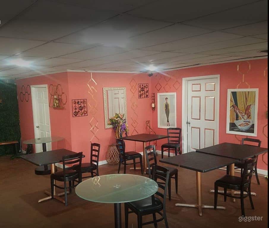 Cozy Vegan Restaurant Photo 1