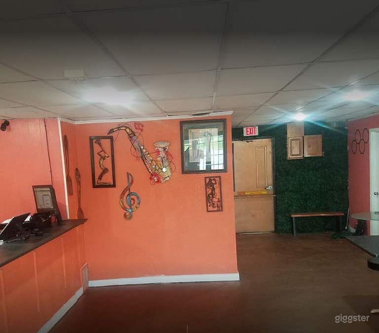  Cozy Vegan Restaurant 