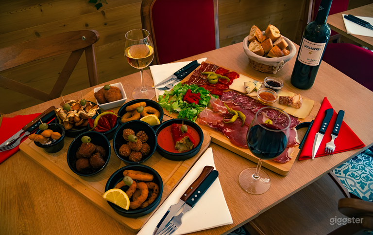 Rustikales baskisches Bistro mit vintage und warmer Atmosphäre 