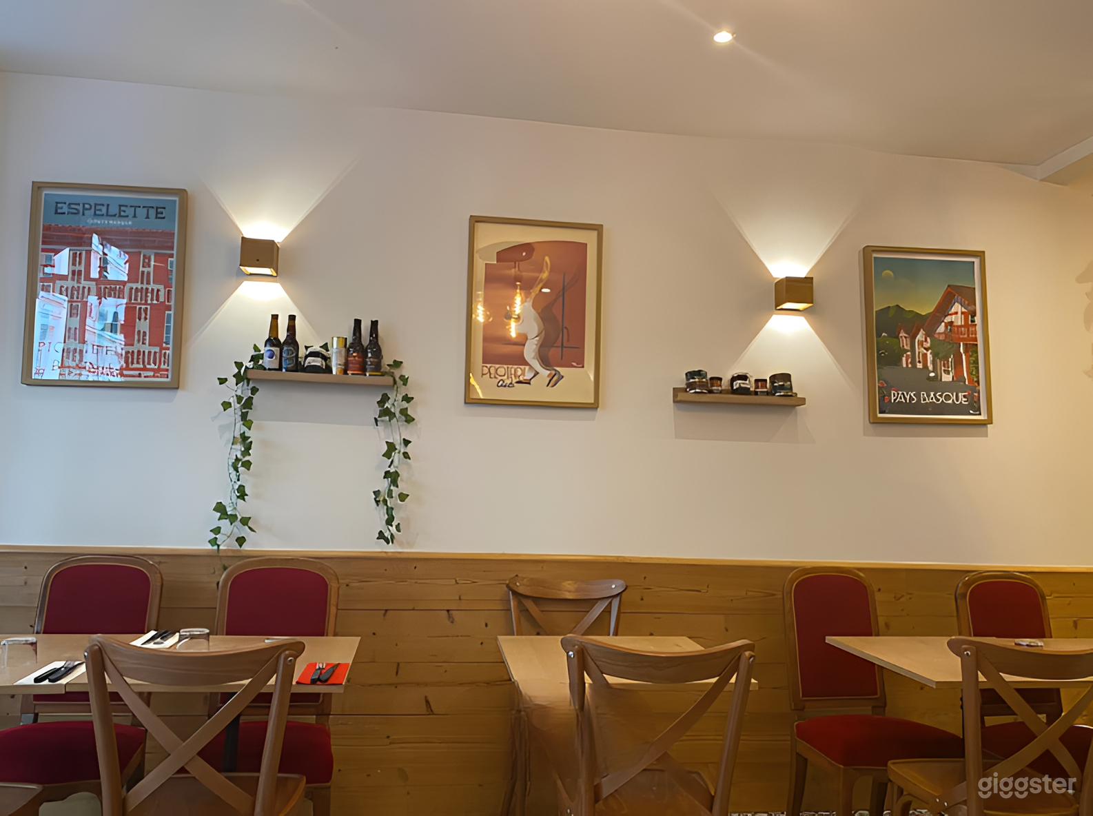 Photo de Bistro basque rustique à l'ambiance vintage et chaleureuse 2