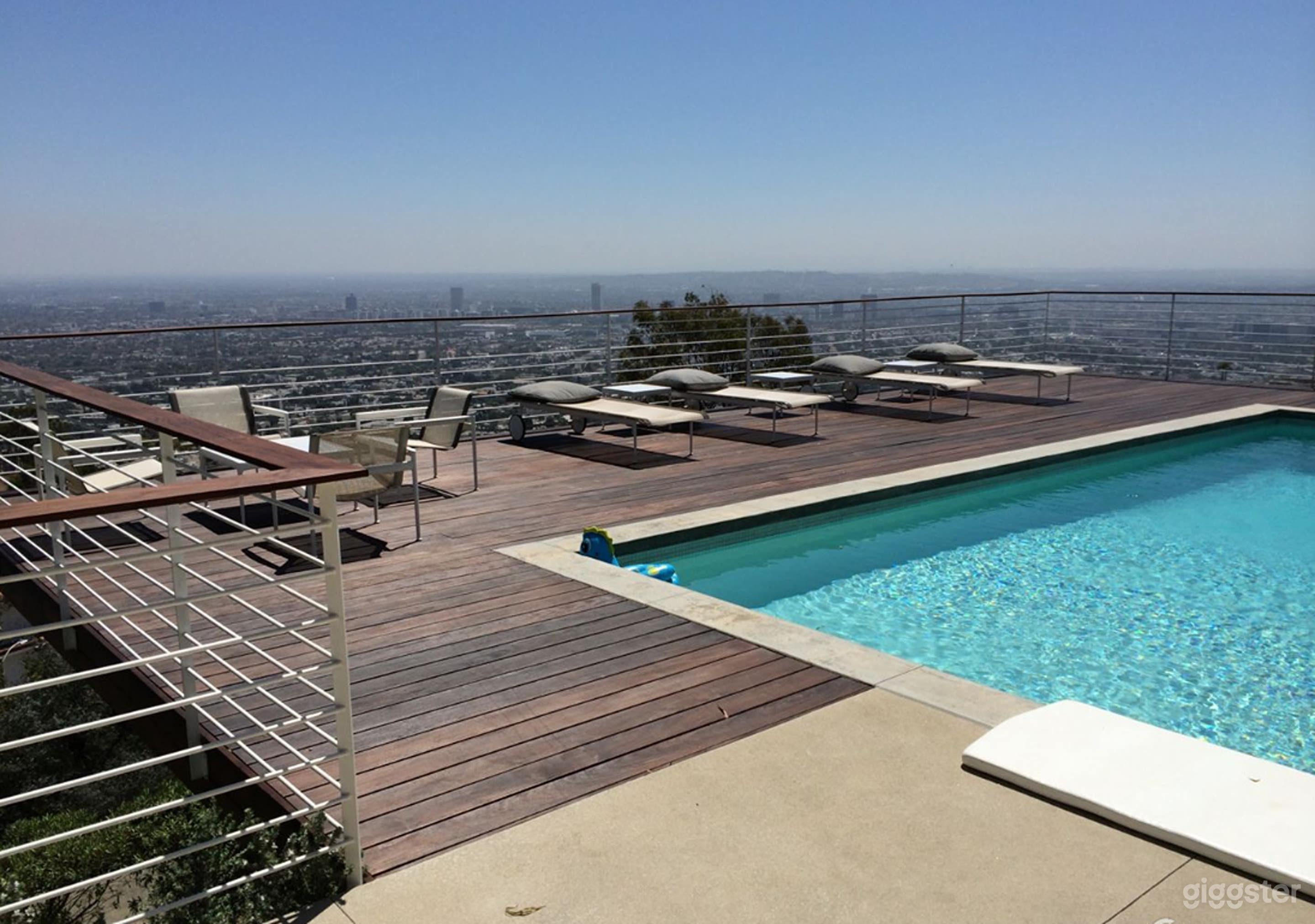 Stunning, Dramatic Pool And Cantilevered Deck Photo 3