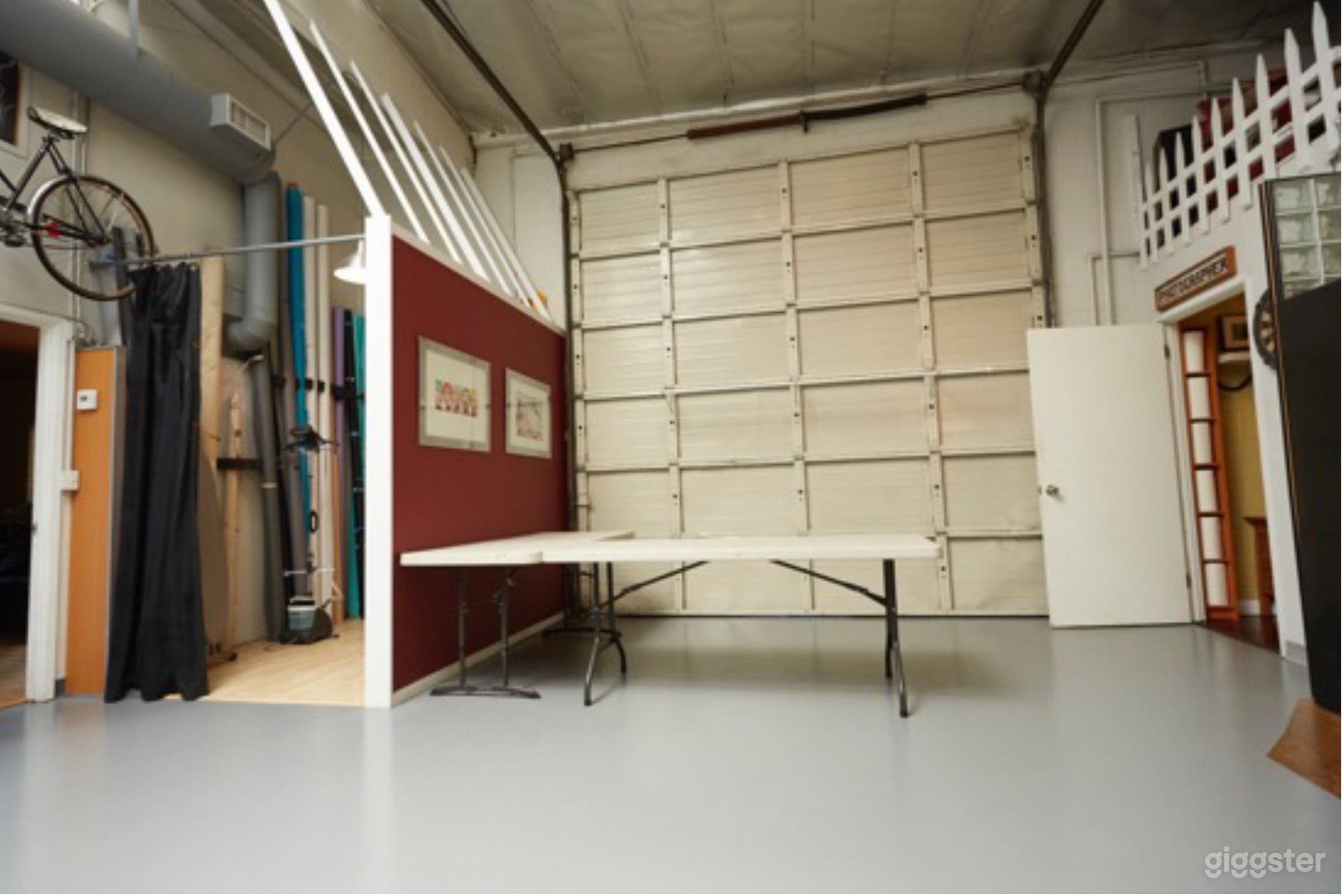 Wardrobe area and dressing room, loading door