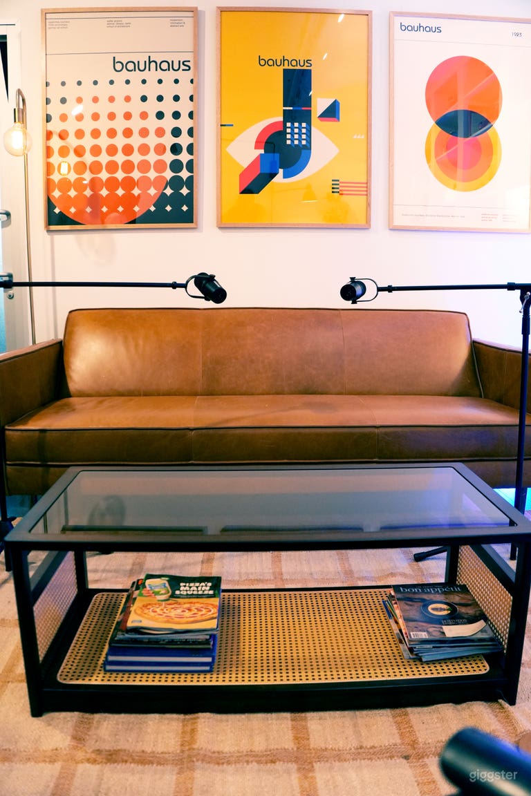  Podcast Recording Studio in the heart of Manhattan 