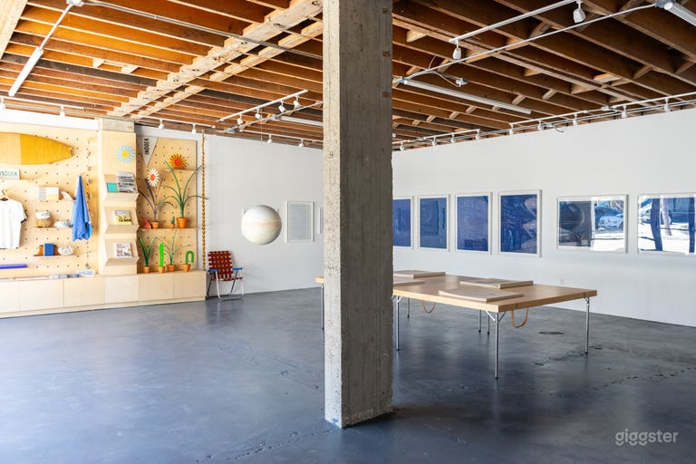  Downtown Art Gallery 