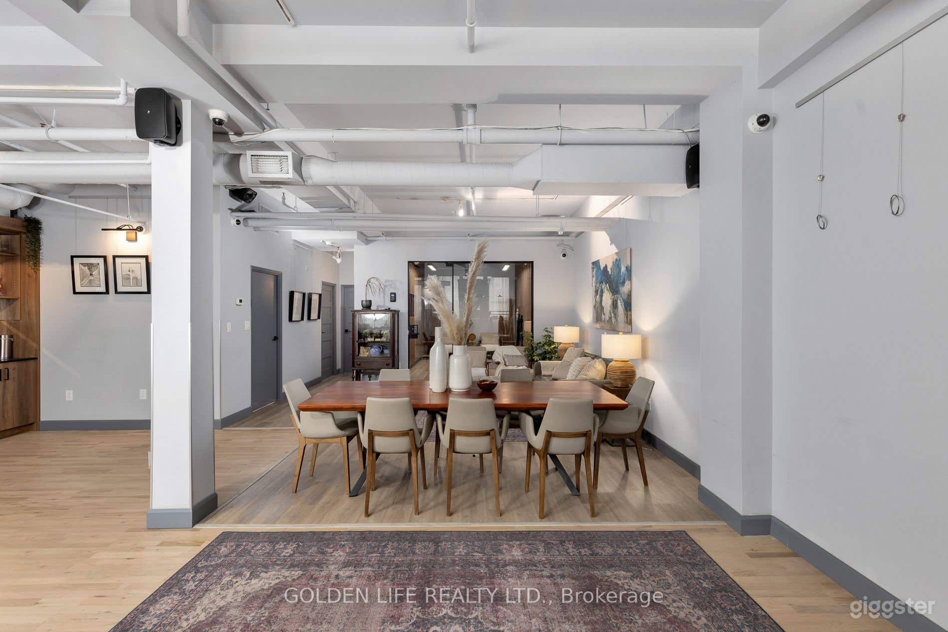 Gorgeous Event and Studio Space Photo 3