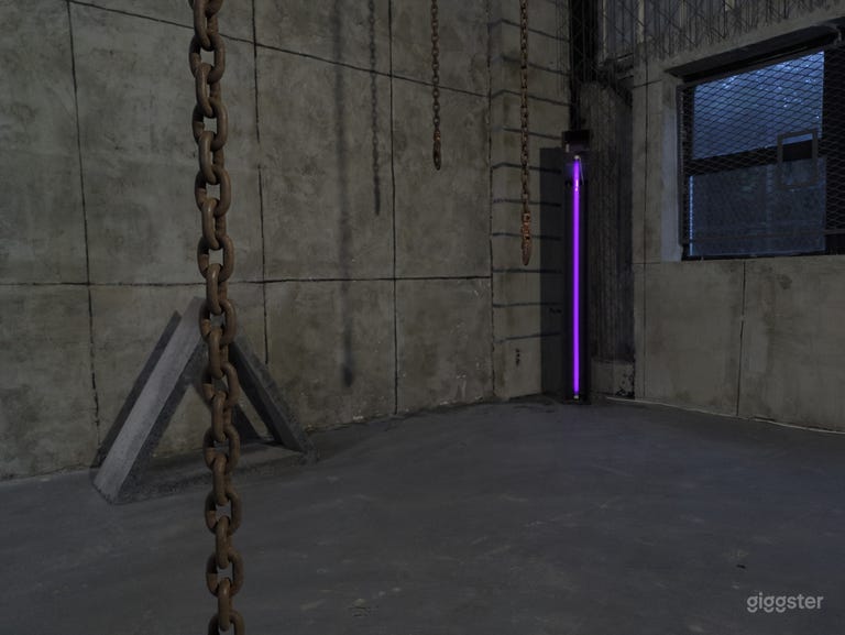  Brutalist Industrial Warehouse Film & Photo Studio (Hackney, 