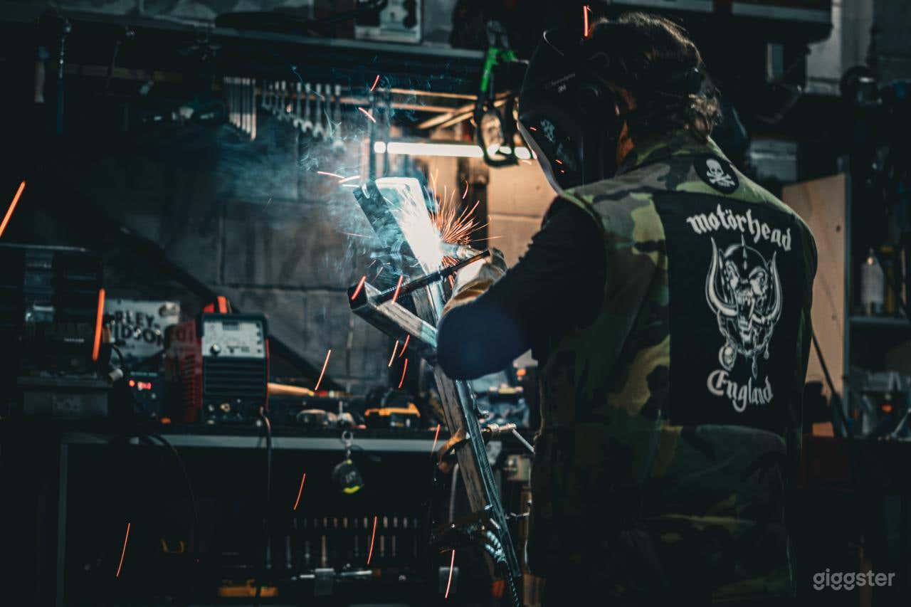 Brutalist Industrial Warehouse Film & Photo Studio (Hackney, Photo 3