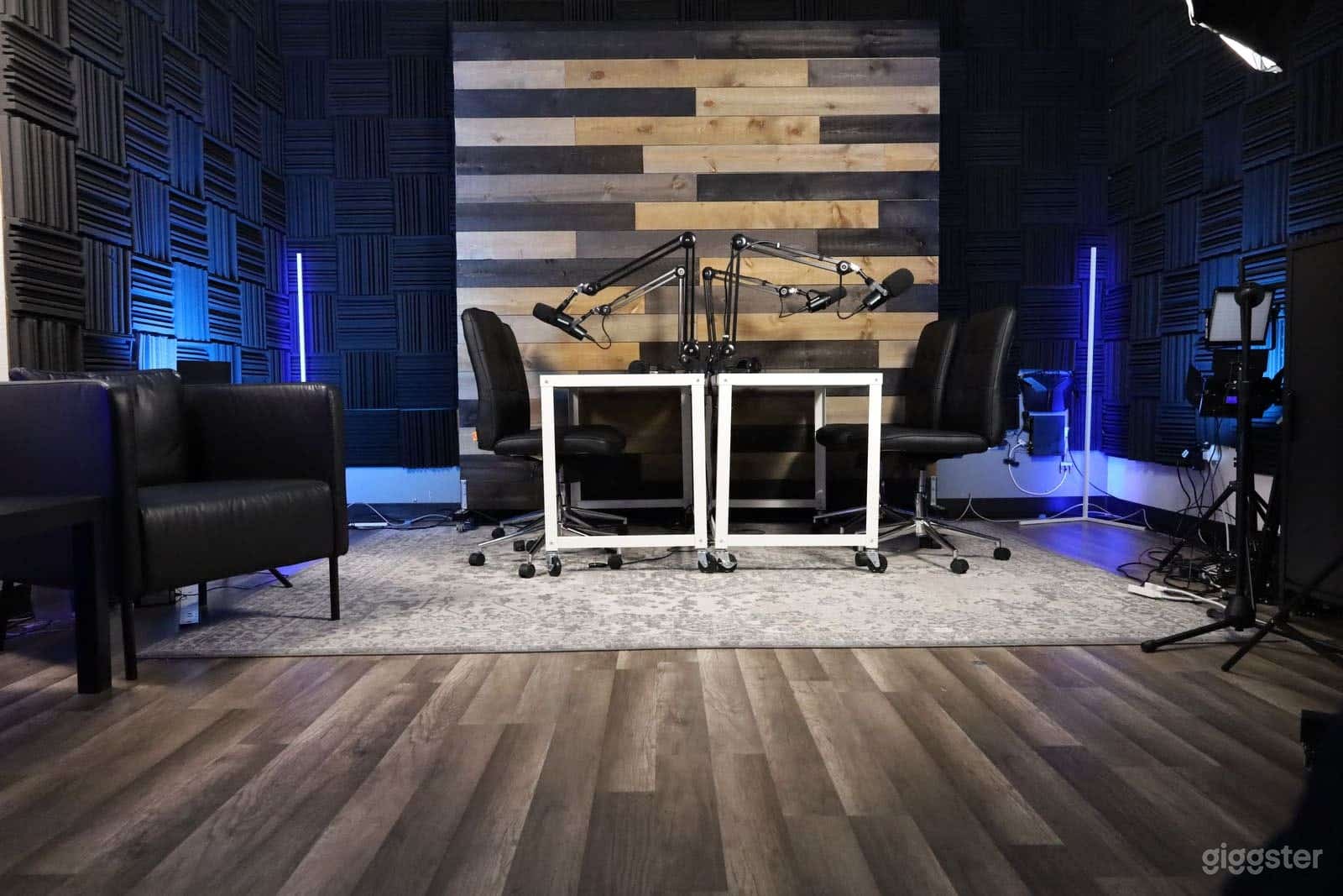 LA Area Podcast Studio Photo 1