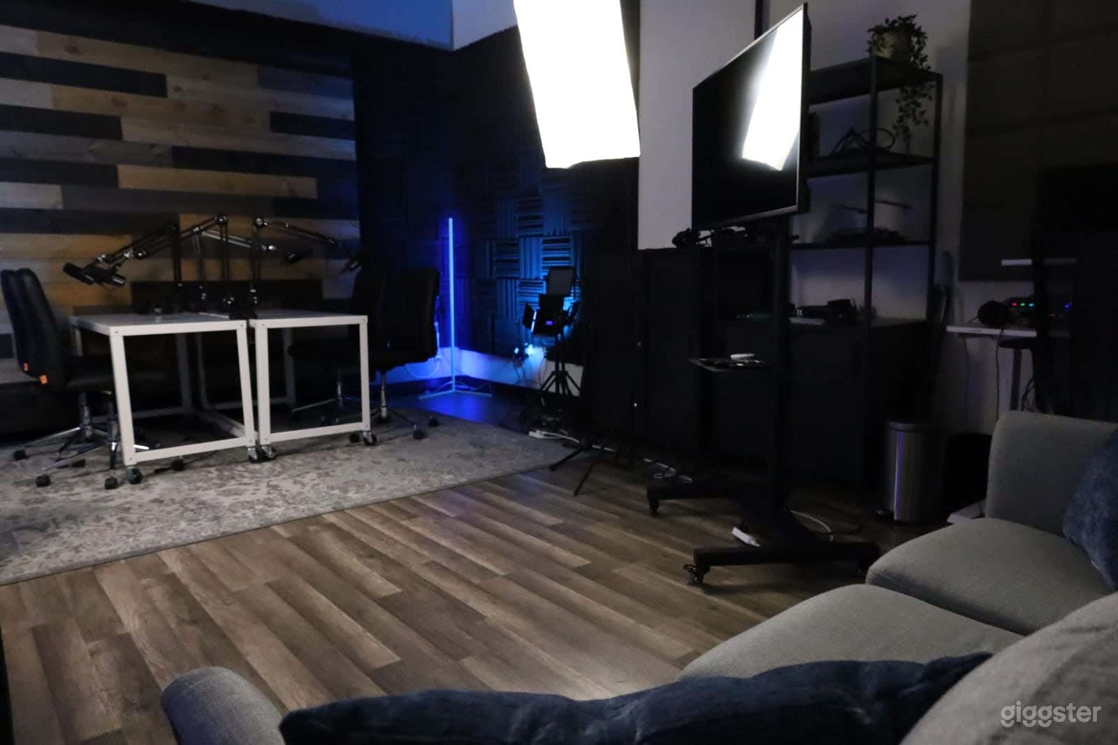 LA Area Podcast Studio Photo 2