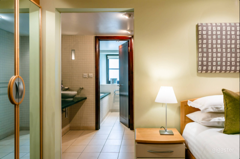 BECKSIDE EAST Photo 4