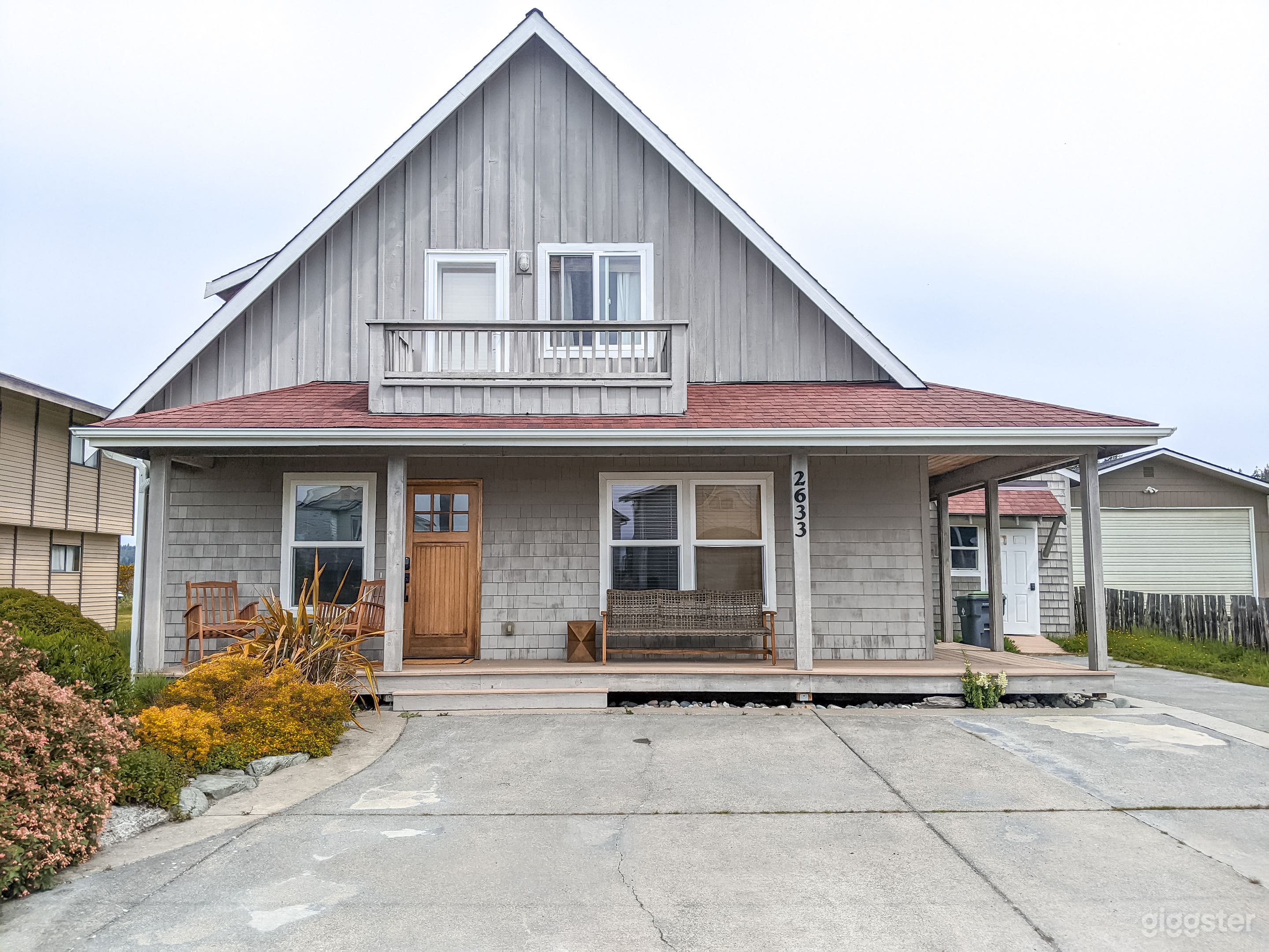 The Atlas- Sauna and Private Beach Access Photo 3