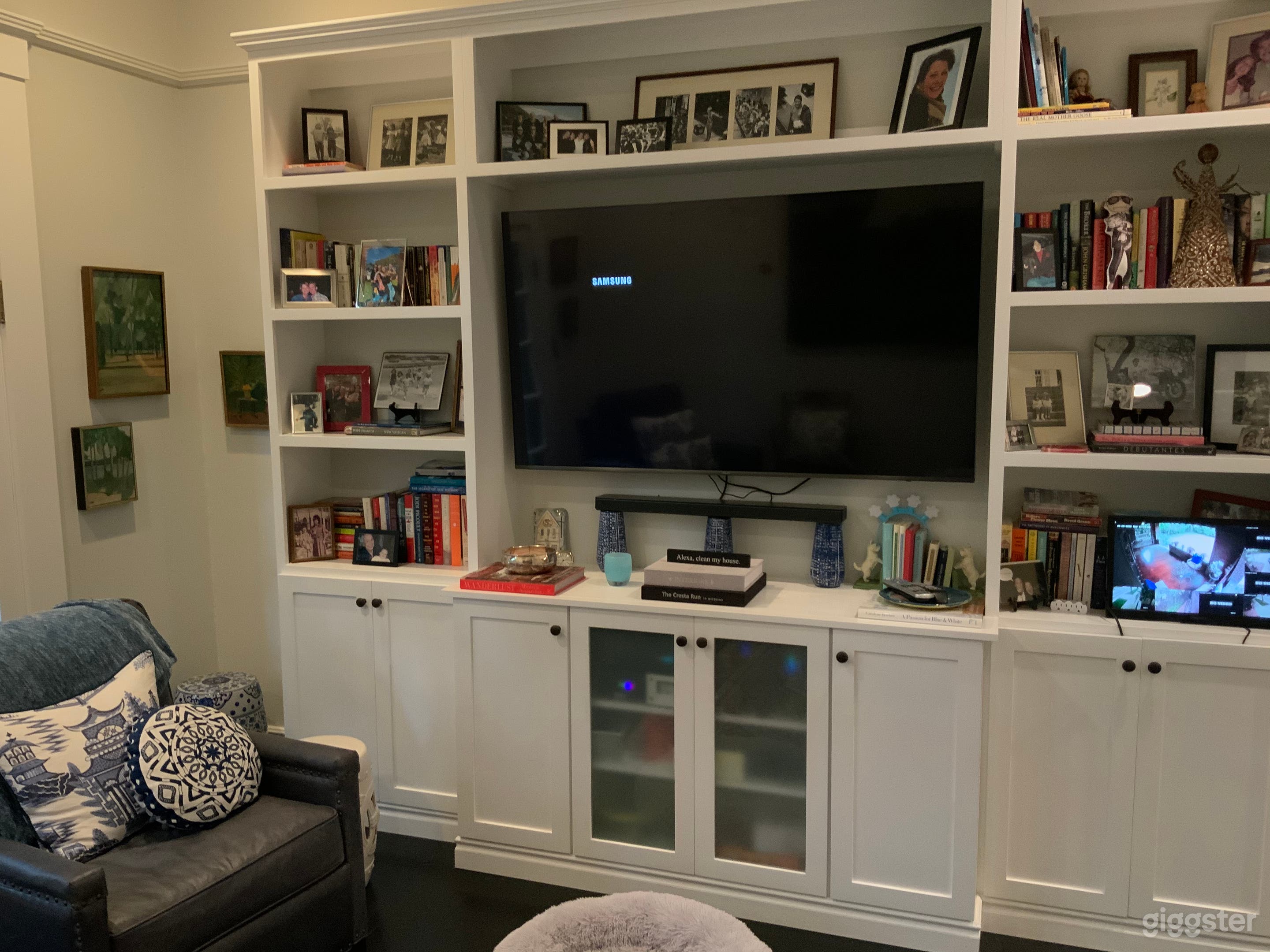 1904 Craftsman with Carriage House and Granny Flat Photo 2