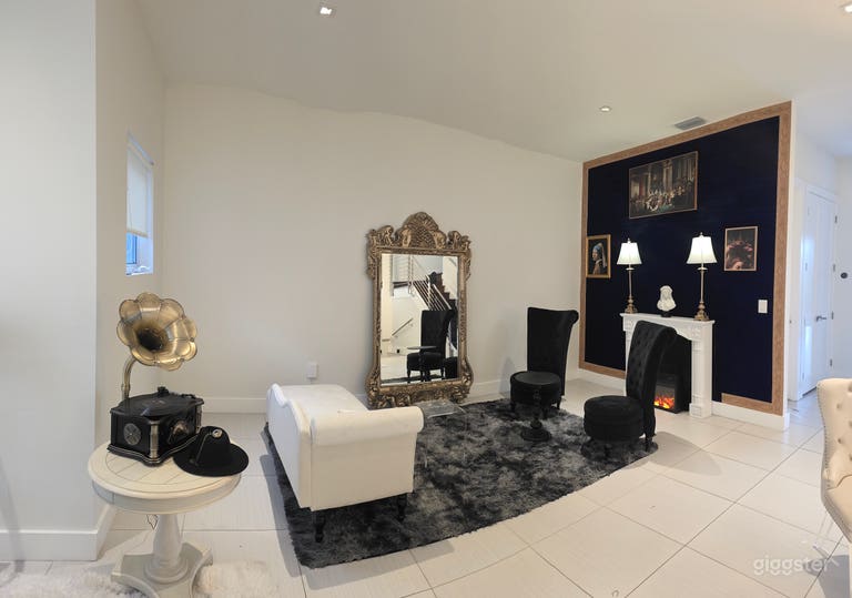  CASA UNICA Multi-Setting Complex 30 people capacity 