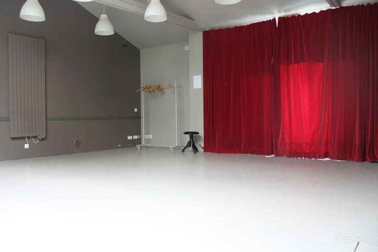  studio pour répétitions, cours, stages, à 3 mn du métro 