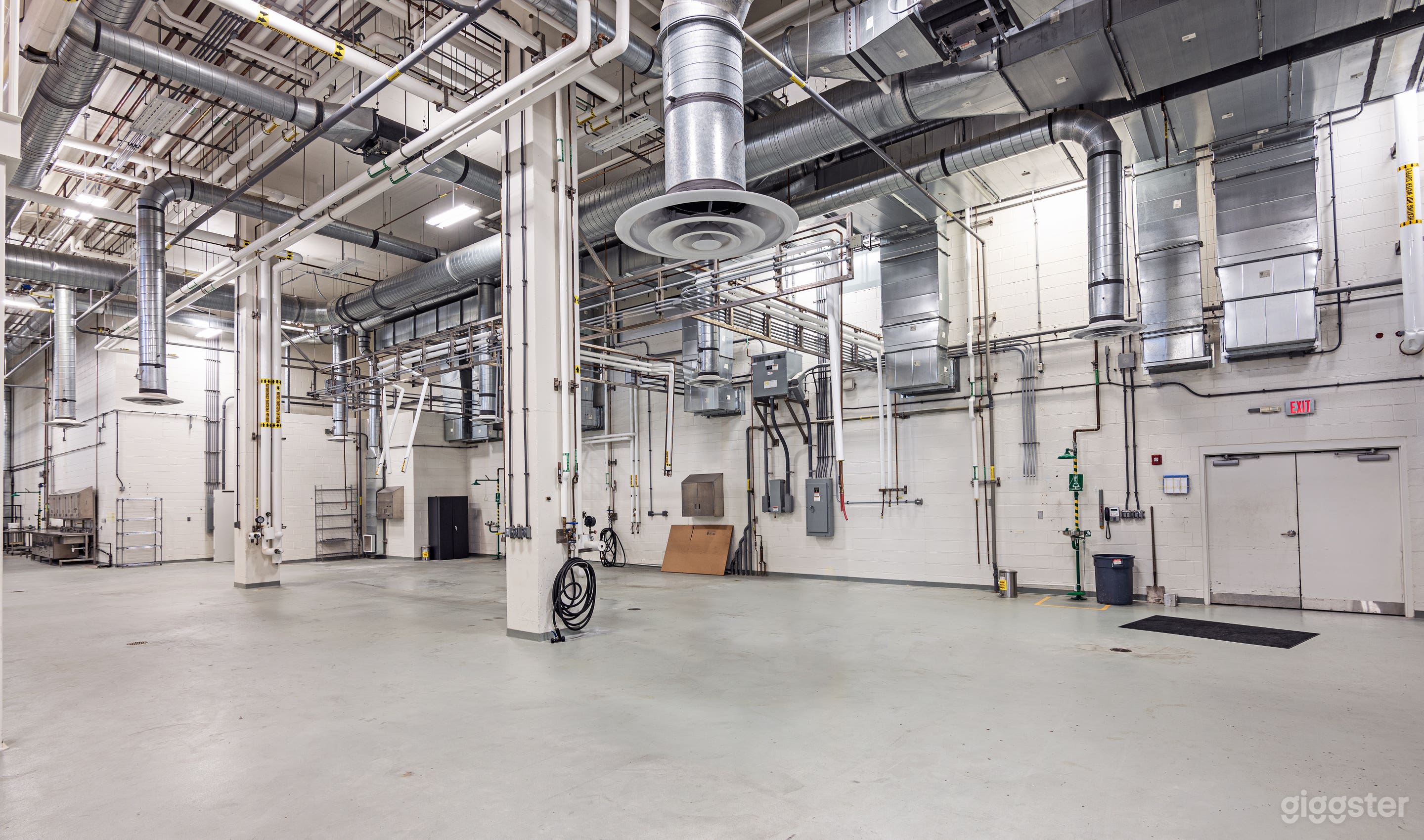 Hi Tech Office and lab in Scottsdale Photo 4