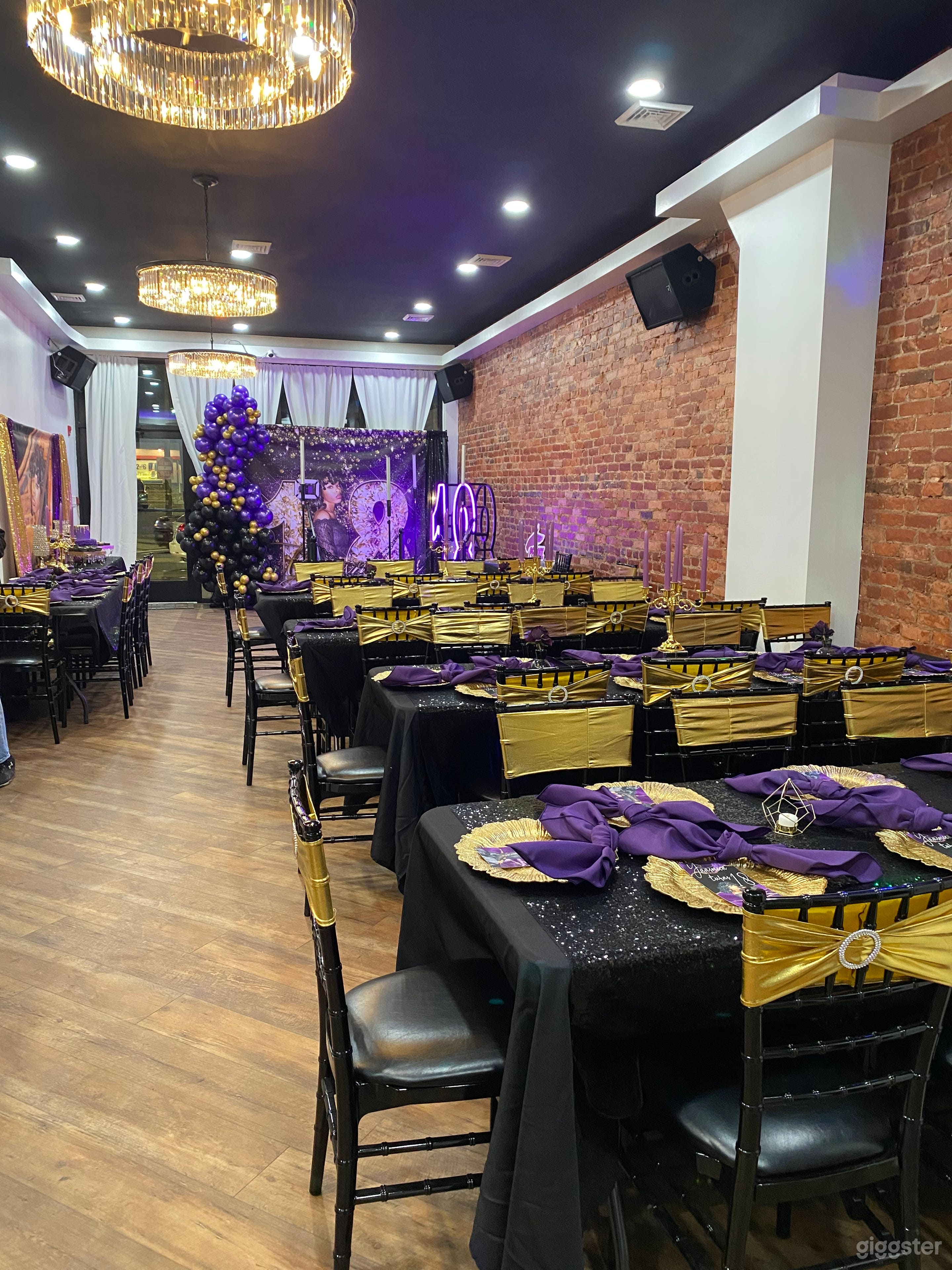 Rustic event space in the heart of Philadelphia. Photo 2