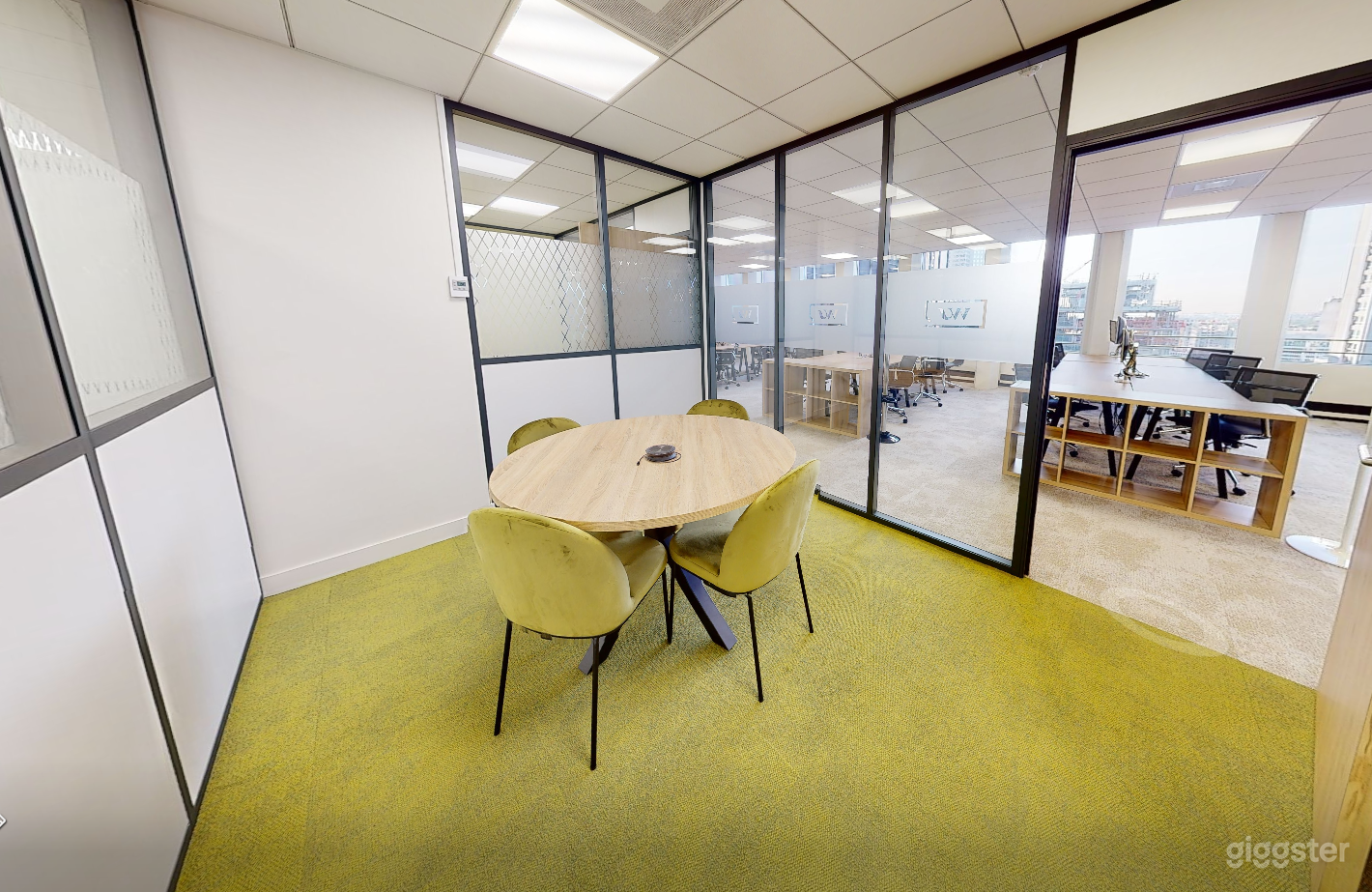 Photo de Salles de réunion pour 4 personnes 3