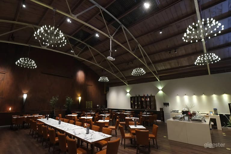  Ristorante Versatile con Spazio Riunioni - Esclusiva 