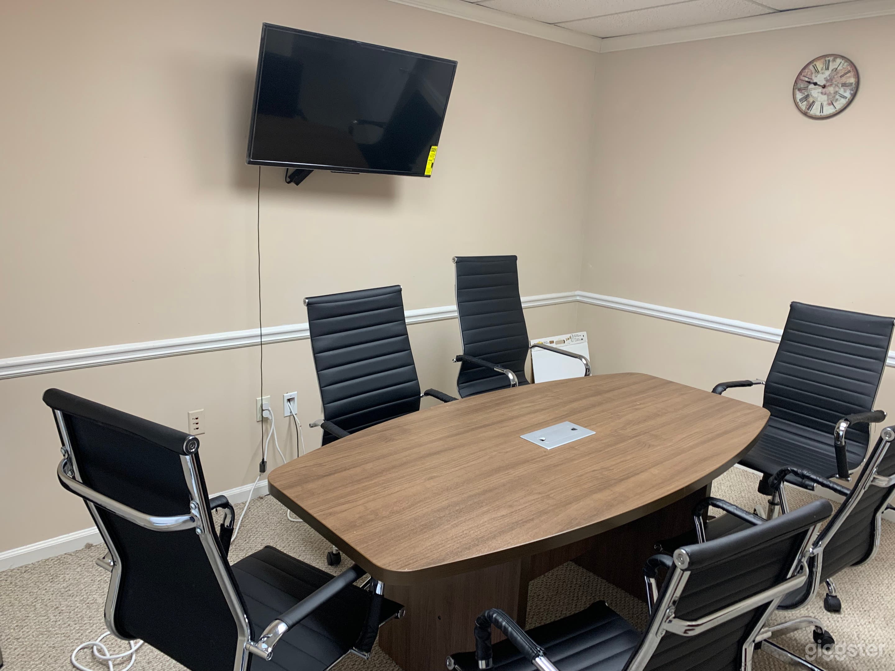 Conference Room Photo 4