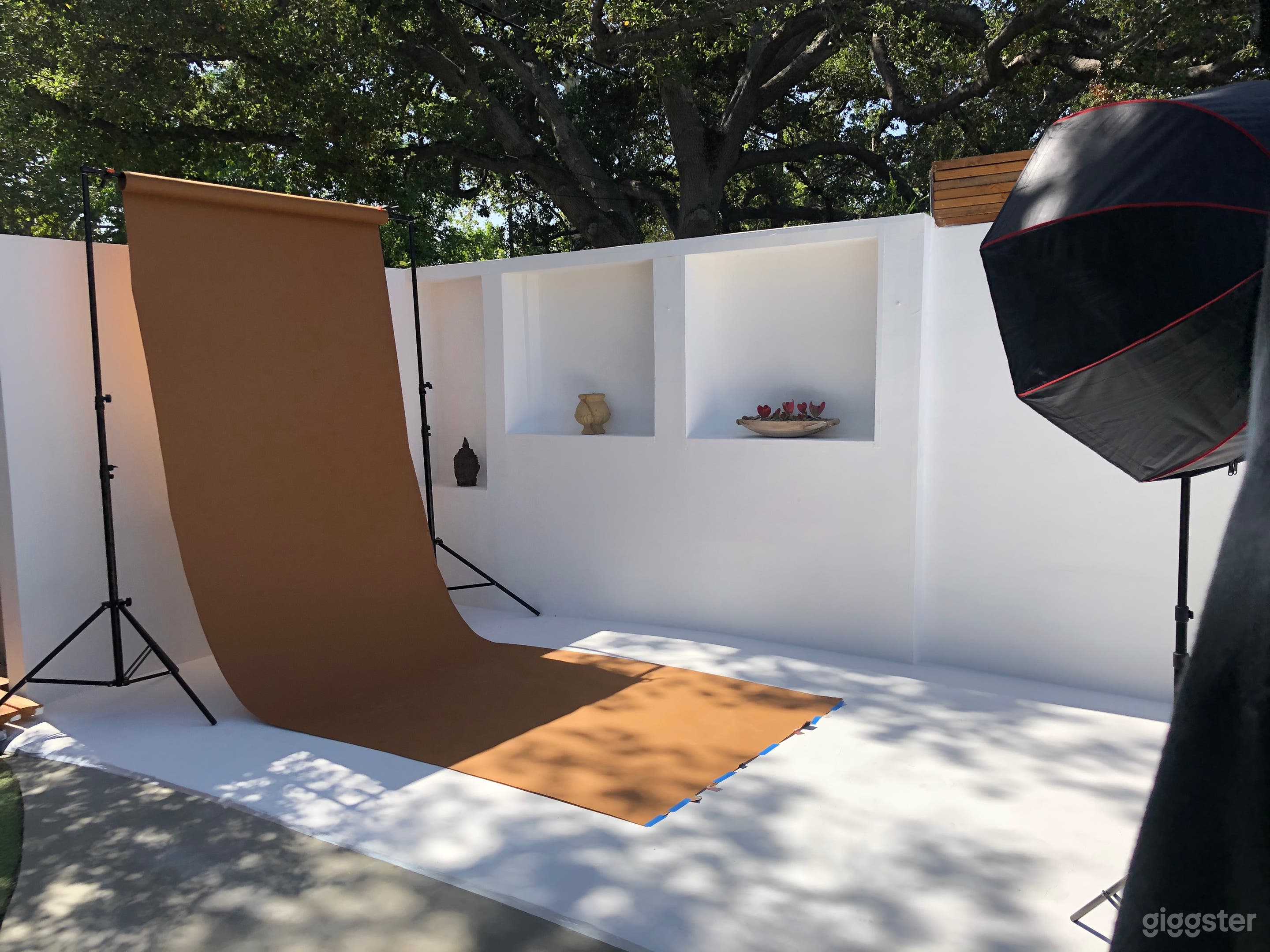 Relaxing outdoor living with pool and gardens Photo 1